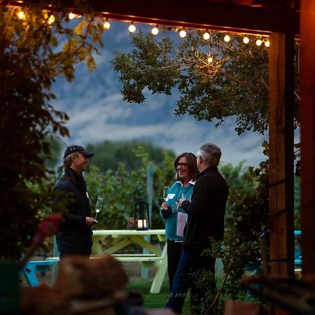 Crowsnest Vineyards Guesthouse Keremeos Exterior foto