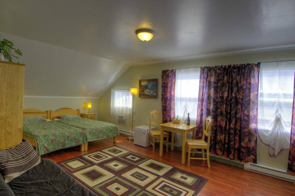 Crowsnest Vineyards Guesthouse Keremeos Exterior foto