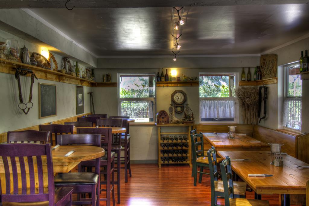 Crowsnest Vineyards Guesthouse Keremeos Exterior foto