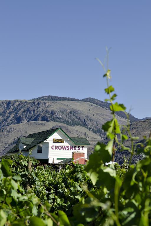 Crowsnest Vineyards Guesthouse Keremeos Exterior foto